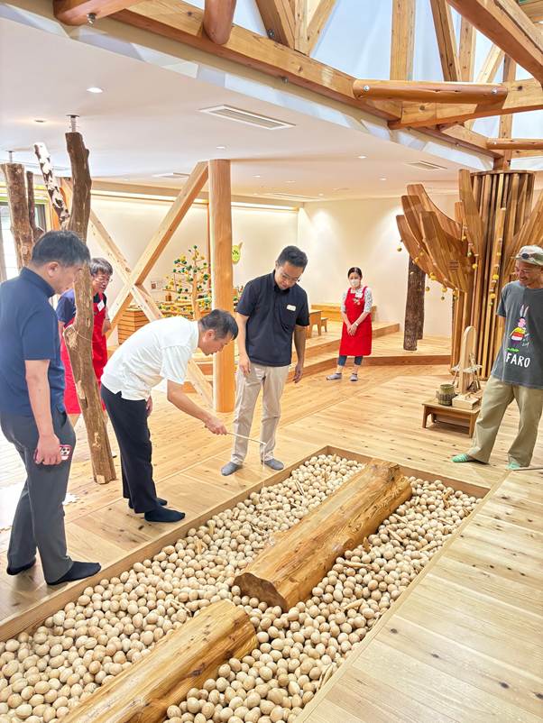 那賀町木材産業見学ツアーvol.2  『那賀町産の木製品をみた！』